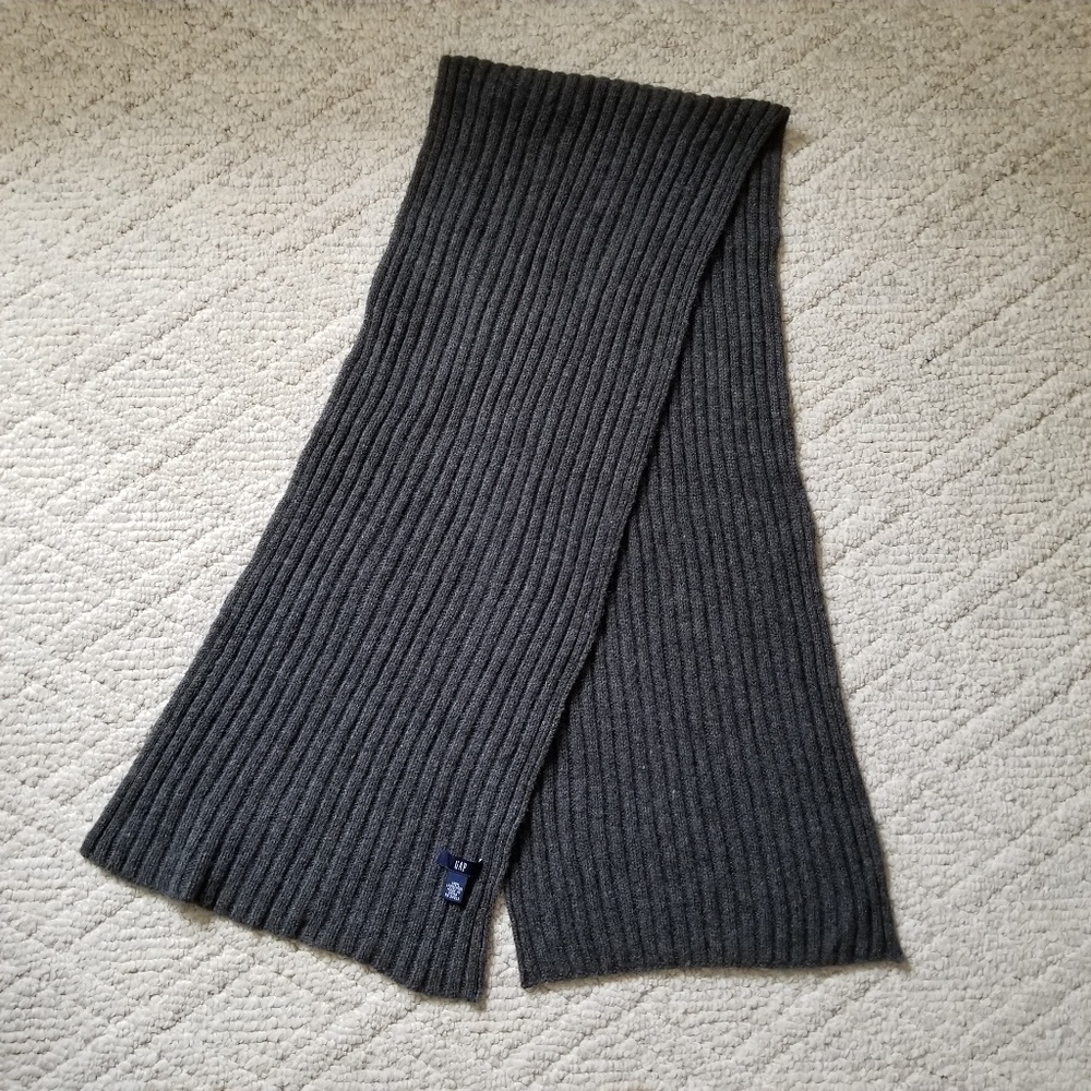 Gap lambswool scarf